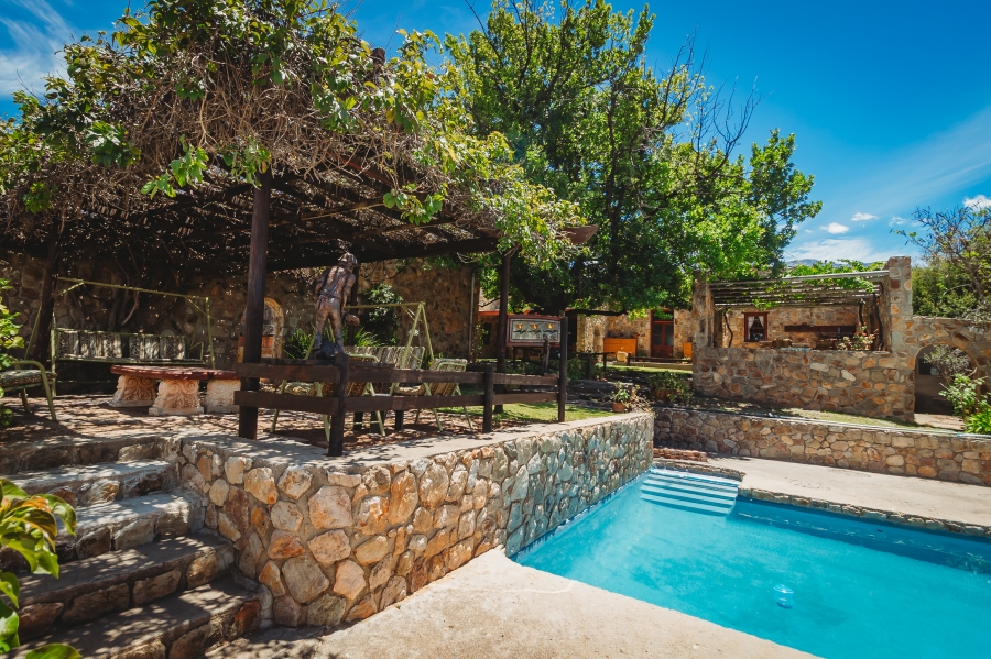 5 Bedroom Property for Sale in De Rust Western Cape